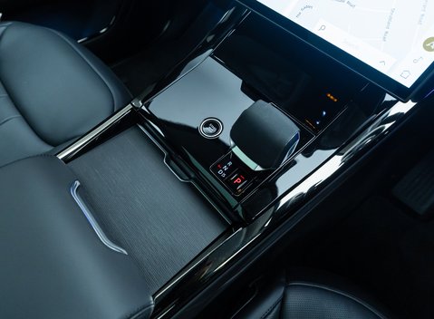 Land Rover Range Rover Sport P550e AUTOBIOGRAPHY 24