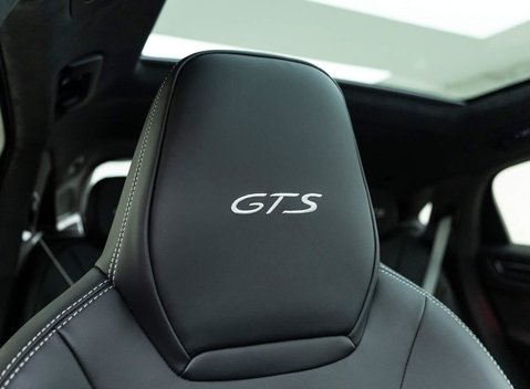 Porsche Cayenne GTS Coupé 8