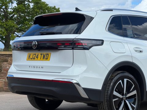 Volkswagen Tiguan 2.0 TDI Elegance DSG Euro 6 (s/s) 5dr 5