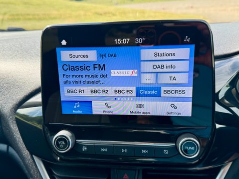 Ford Fiesta TREND 27