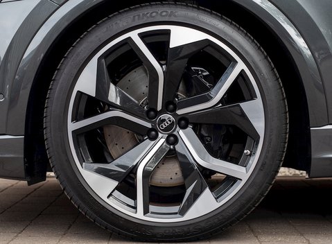 Audi RS Q8 Vorsprung 10