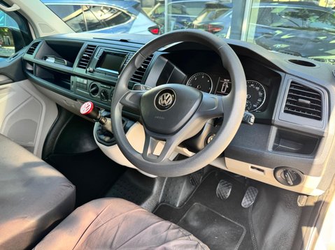 Volkswagen Transporter T28 TDI P/V STARTLINE BMT 16