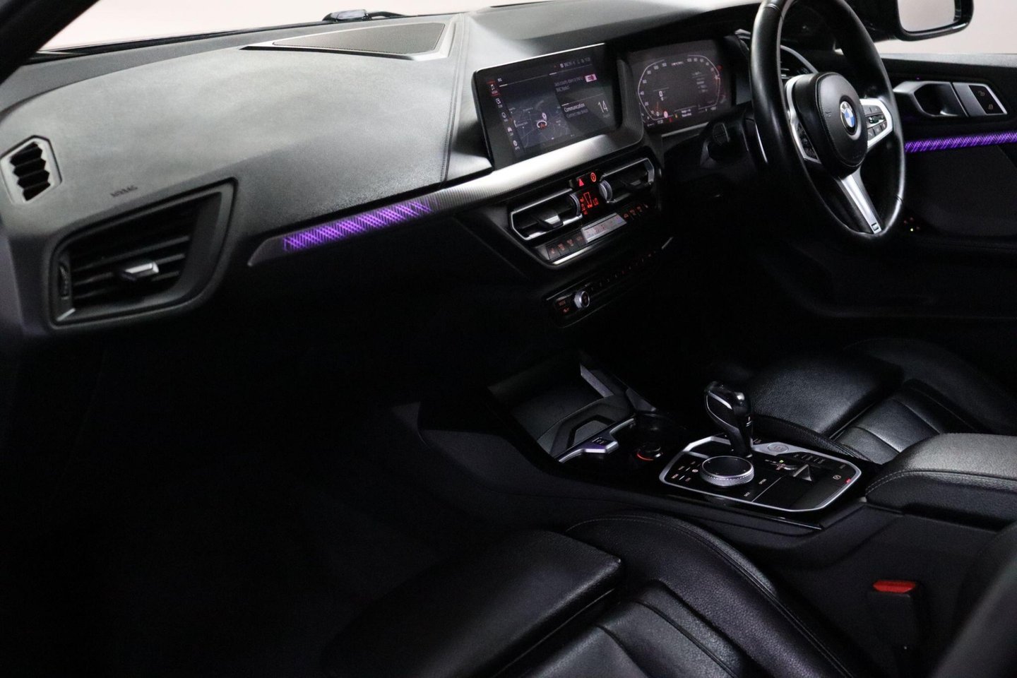 2021 BMW 1 Series — image 32