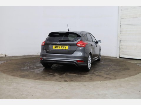 Ford Focus 1.5 TDCi ST-Line Euro 6 (s/s) 5dr 6