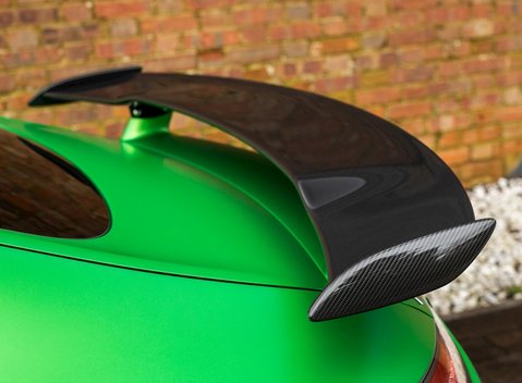 Mercedes-Benz AMG GT R 30