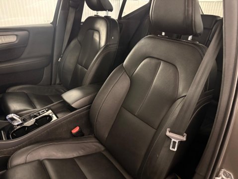 Volvo XC40 1.5h T5 Twin Engine Recharge 10.7kWh Inscription Pro Auto Euro 6 (s/s) 5dr 8