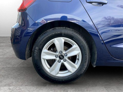 Audi A1 1.0 TFSI 30 Technik Sportback 5dr Petrol S Tronic Euro 6 (s/s) (110 ps) Air 10