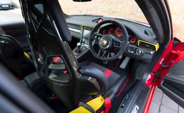 Porsche 911 (991.2) GT3 16