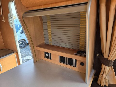 Auto-Sleepers Nuevo Eton 32