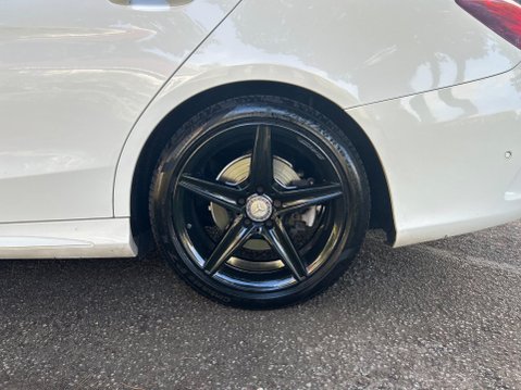 Mercedes-Benz C Class C220 BLUETEC AMG LINE PREMIUM PLUS 25