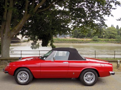 Alfa Romeo Spider 2000 Spider Veloce 14