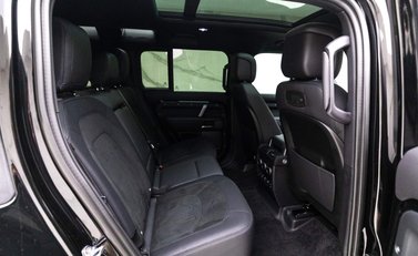 Land Rover Defender V8 9