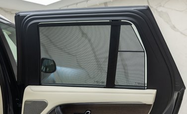 Land Rover Range Rover P550e AUTOBIOGRAPHY 24