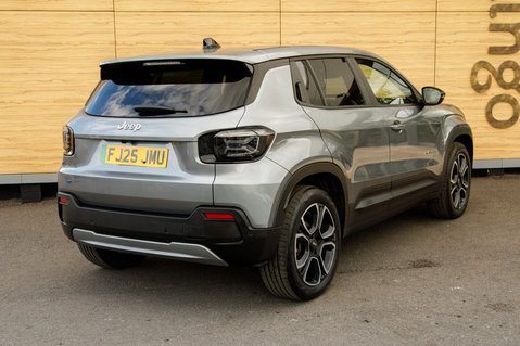Jeep Avenger SUMMIT 2