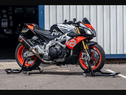Aprilia Tuono 1.1 Tuono V4 1100 Factory