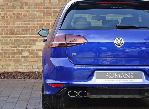 Volkswagen Golf R 19