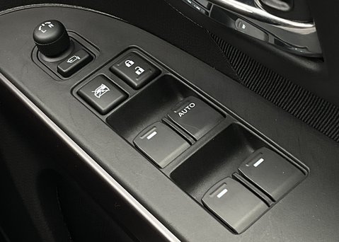 Suzuki SX4 S-Cross MOTION BOOSTERJET MHEV 22