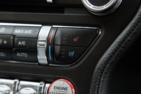 Ford Mustang ECOBOOST 34