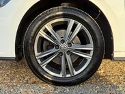 Volkswagen Polo 1.0 Polo R-Line TSi 5dr 9