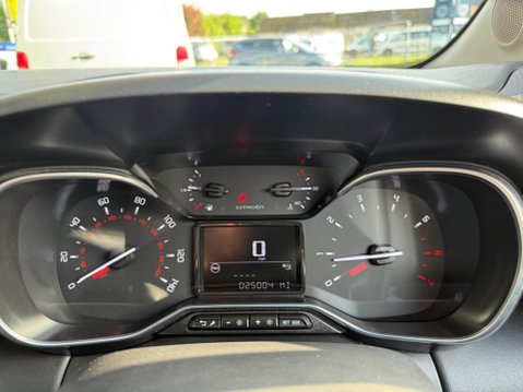 Citroen C3 Aircross 1.2 PureTech Shine Plus Euro 6 (s/s) 5dr 35