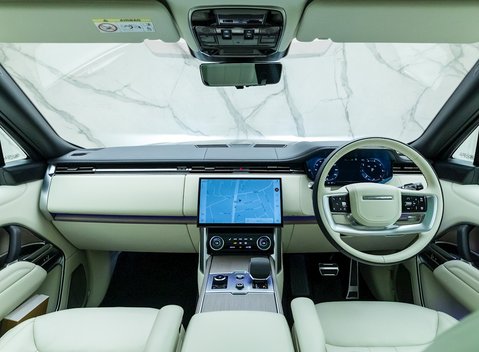 Land Rover Range Rover P530 First Edition 21