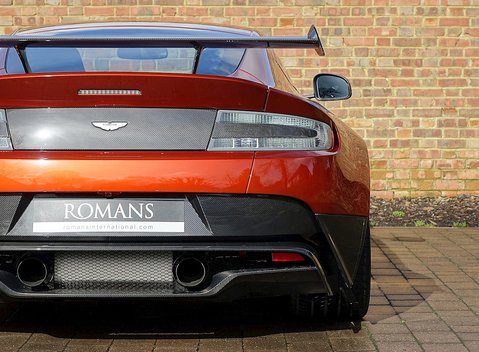 Aston Martin Vantage GT8 22