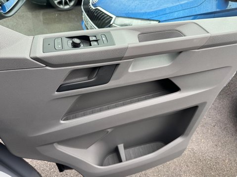Volkswagen Transporter T28 TDI P/V STARTLINE 44