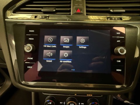 Volkswagen Tiguan 2.0 Tiguan Allspace SEL TDI 4Motion Semi-Auto 4WD 5dr 43