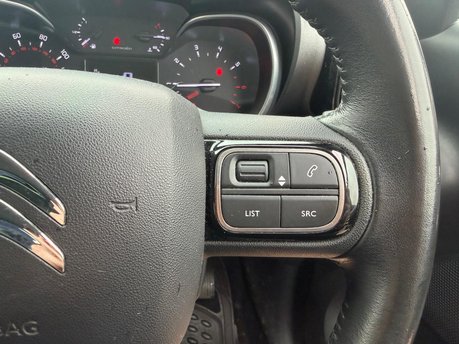 Citroen C3 Aircross PURETECH FEEL 19