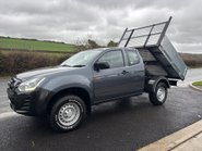 Isuzu D-Max ECB 1.9 TD Extra Cab Tipper 1