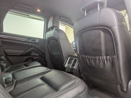 Porsche Cayenne 3.0 Cayenne V6 D Tiptronic S 4WD 5dr 47