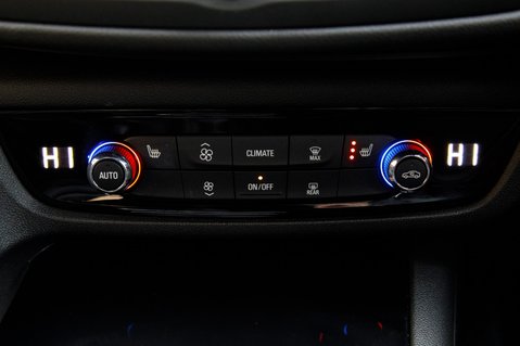 Vauxhall Insignia SRI VX-LINE NAV 35
