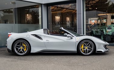 Ferrari 488 Pista Spider 3