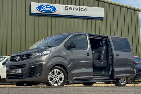 Vauxhall Vivaro Crew Cab AUTO LWB L2H1 Low Roof 3100 Air Con Alloys Sensors Cam Nav EURO 6