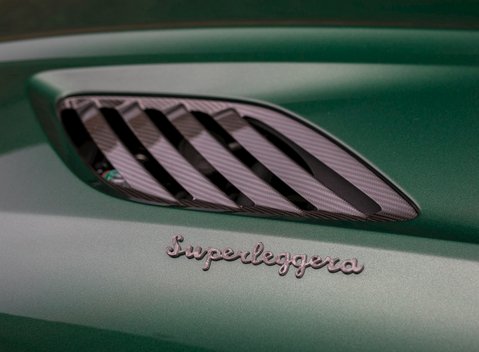 Aston Martin DBS Superleggera 23