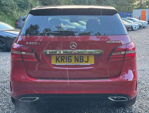 Mercedes-Benz B Class 2.1 B 200 AMG Line Premium+ D Auto 5dr 7