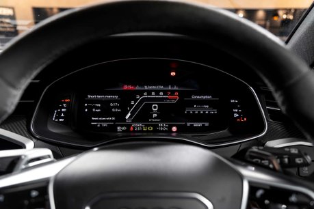Audi RS6 Avant QUATTRO CARBON BLACK. VAT Q. WARRANTY. HEATED & COOLED SEATS. B & O. 33