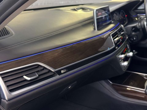 BMW 7 Series 3.0 740ld xDrive Exclusive Auto 4WD 4dr 41