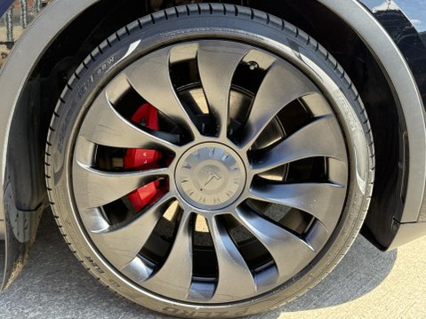 Tesla Model Y (Dual Motor) Performance SUV 5dr Electric Auto 4WDE (426 bhp) 12