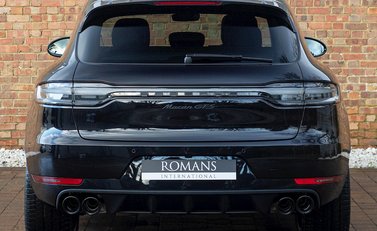 Porsche Macan GTS 5