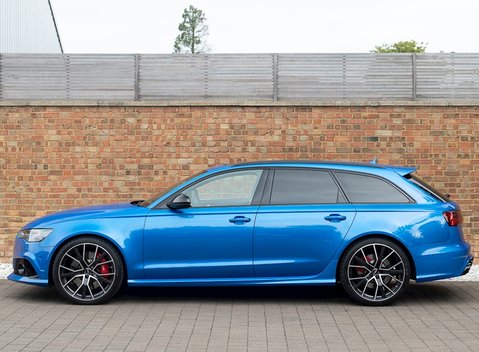 Audi RS6 Avant Performance 2