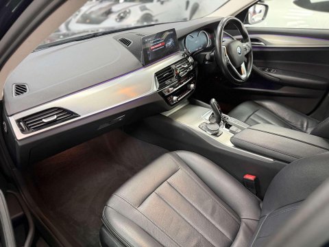 BMW 5 Series 2.0 530e 9.2kWh SE Saloon 4dr Petrol Plug-in Hybrid Auto Euro 6 (s/s) (252 39