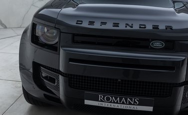 Land Rover Defender 110 V8 P525 33