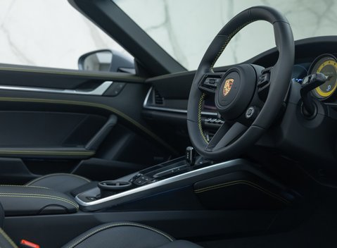 Porsche 911 Turbo S CABRIOLET (992) 16