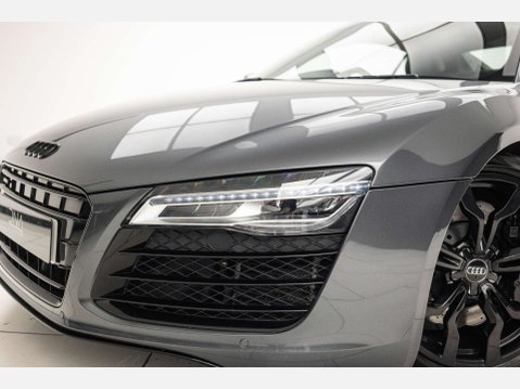 Audi R8 5.2 R8 Quattro V10 Semi-Auto 4WD 2dr 23