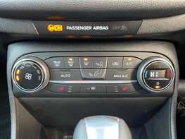 Ford Fiesta 1.0 Fiesta Active X T Auto 5dr 43