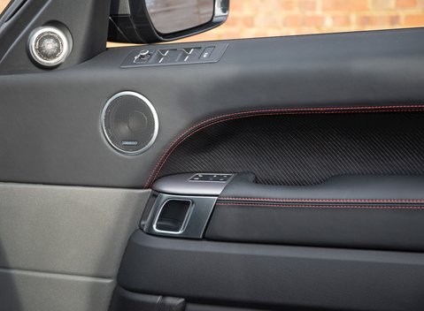 Land Rover Range Rover Sport 3.0 SDV6 URBAN 23