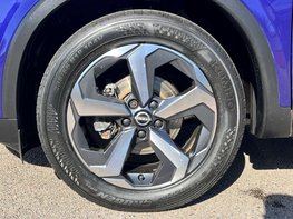 Nissan Qashqai 1.3 Qashqai N-Connecta DiG-T MHEV 5dr 12