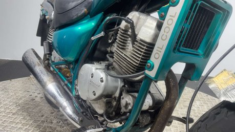 Hyosung Cruise 2002 31K PROJECT BIKE CRUISER 125CC SPARES OR REPAIR 29