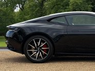 Aston Martin DB11 V8 12